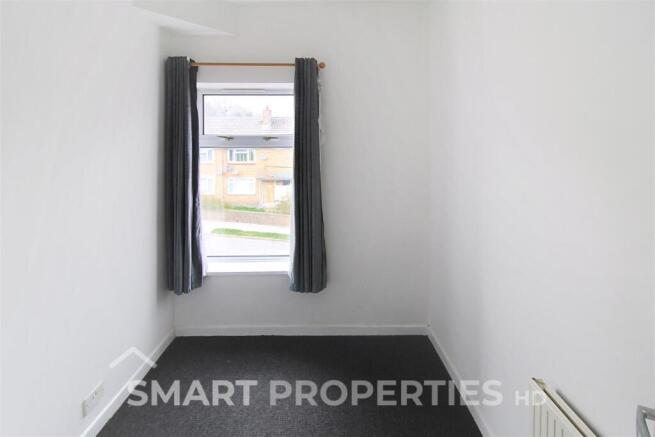 2 bed End of Terrace to rent Image 5
