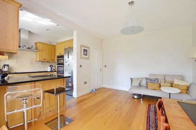 Kitchen / Dini...