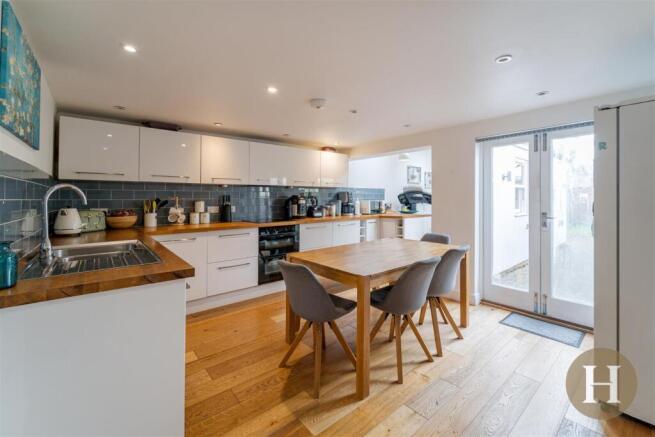 Hadleigh Estate Agents-22.jpg