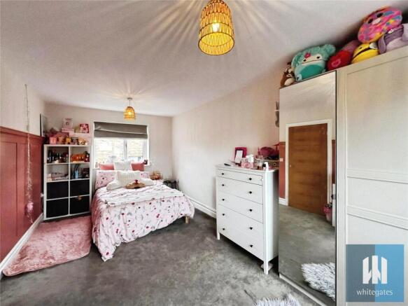 4 bed Detached for sale Image 11