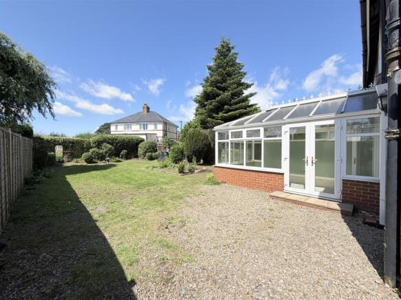 3 bed House for sale Image 12