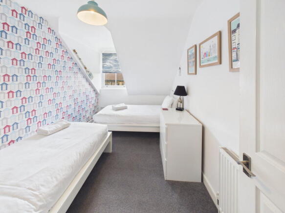 2 bed Flat for sale Image 9