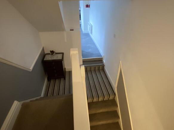 1 bed Apartment to rent Image 6