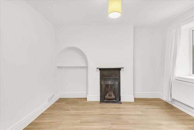 Warwick Terrace, Olney photo 4
