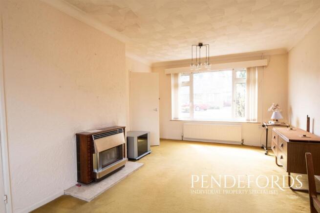 Living Room 1.jpg