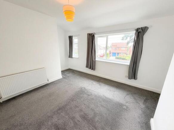 3 bed Semi-Detached to rent Image 4