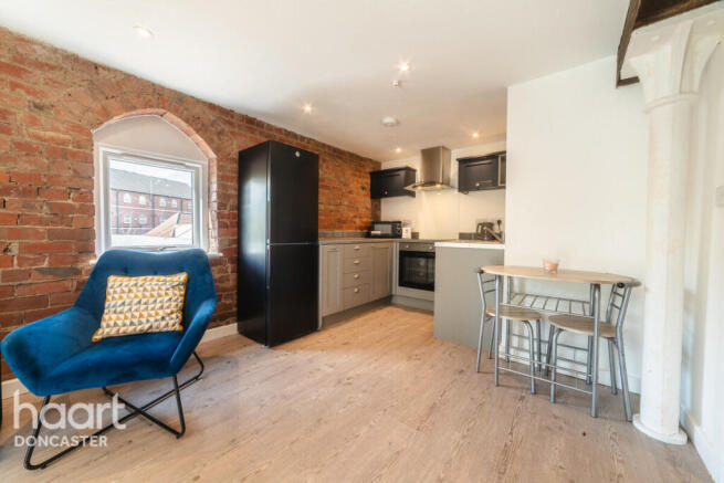 2 bed Apartment for sale Image 9