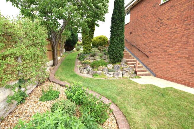 side garden