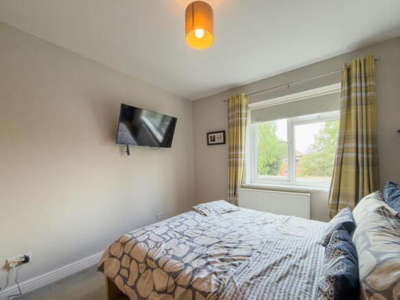 3 bed Semi-Detached for sale Image 12