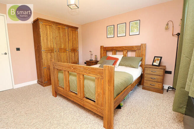 2 bed Apartment for sale Image 7