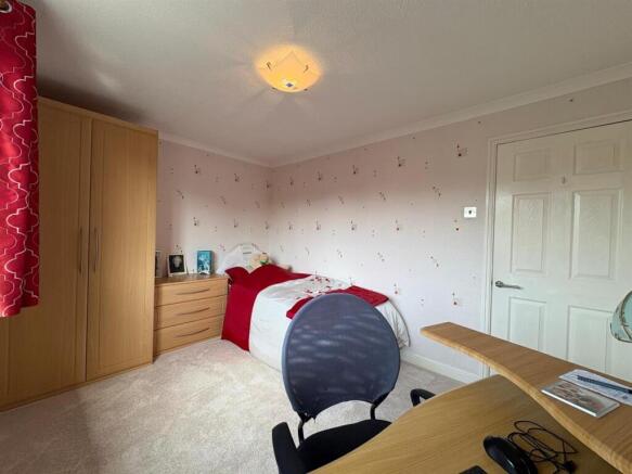 2 bed Semi-Detached for sale Image 8