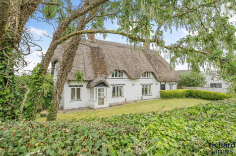 Chippenham Road, Lyneham, SN15