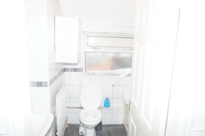 3 bed House for sale Image 9
