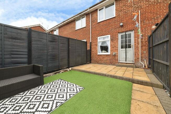 2 bed Terraced for sale Image 11