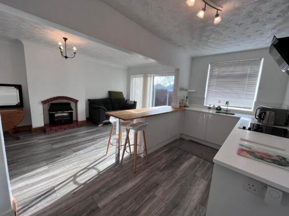 Open Plan Kitchen Dining Room.jpg