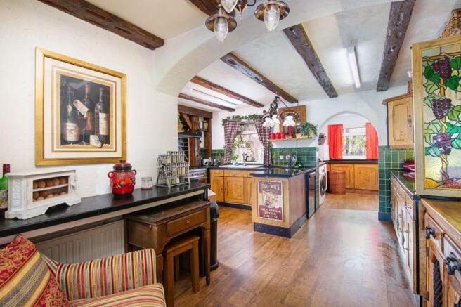 BREAKFAST KITCHEN