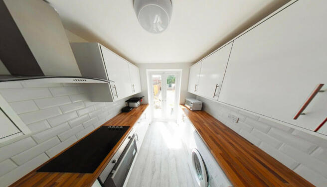 1 bed House Share to rent Image 4