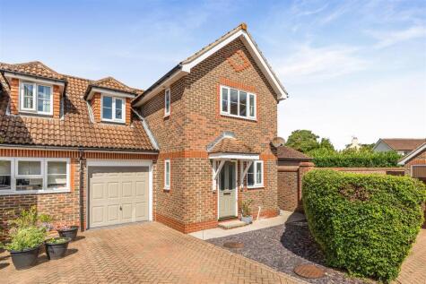 Boleyn Drive, Nyetimber