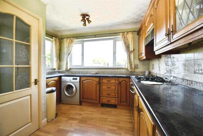 3 bed Terraced for sale Image 9