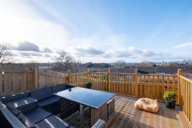 4 Clydesdale Road HE-1.jpg