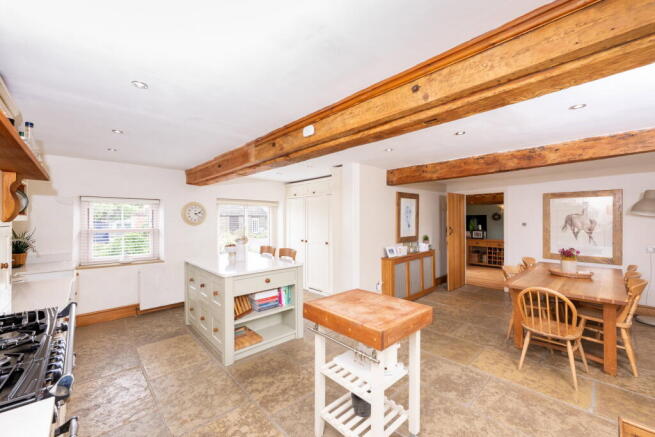 4 bed Barn Conversion for sale Image 9