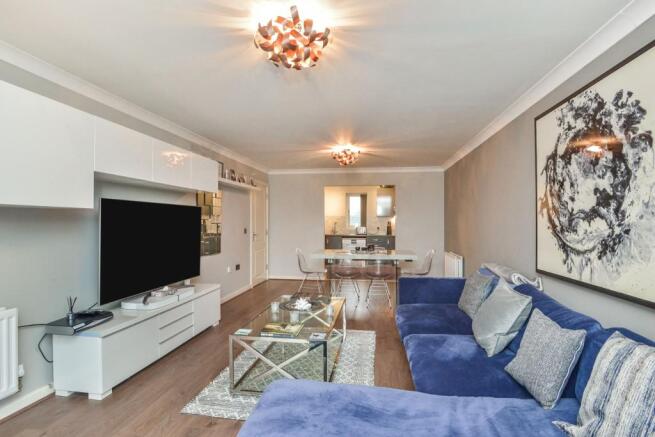 Sitting/Dining Room