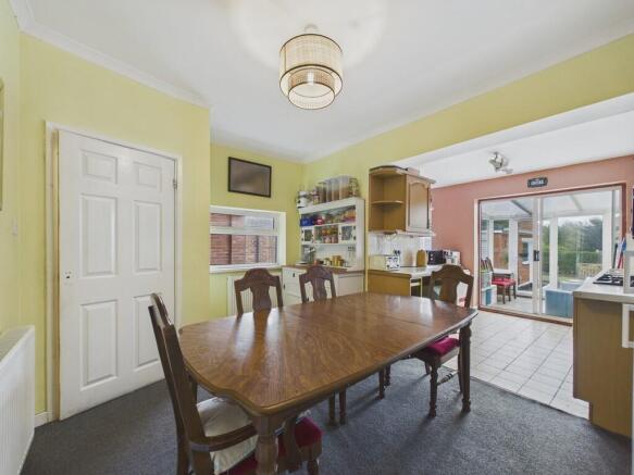 3 bed Semi-Detached for sale Image 7