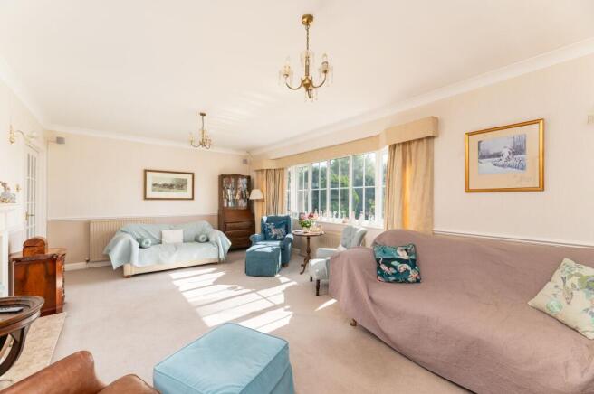 4 bed Detached for sale Image 10