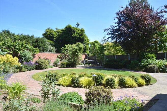 Private Gardens