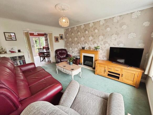 3 bed Detached for sale Image 10