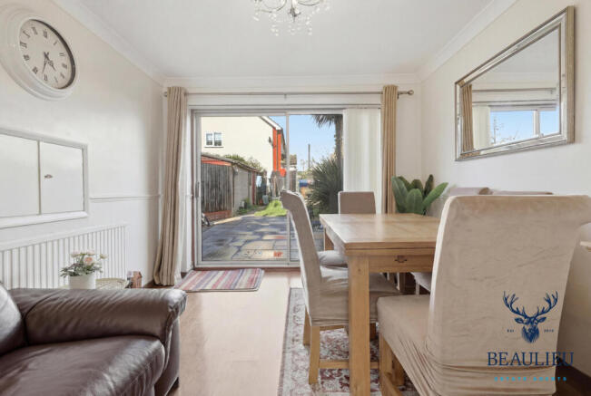 Penzance Close, Chelmsford, CM1 6 photo 4