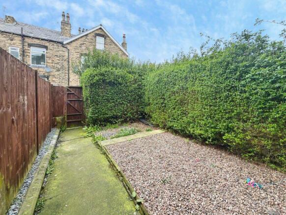 3 bed Terraced for sale Image 12