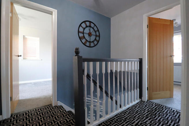 4 bed Detached for sale Image 11