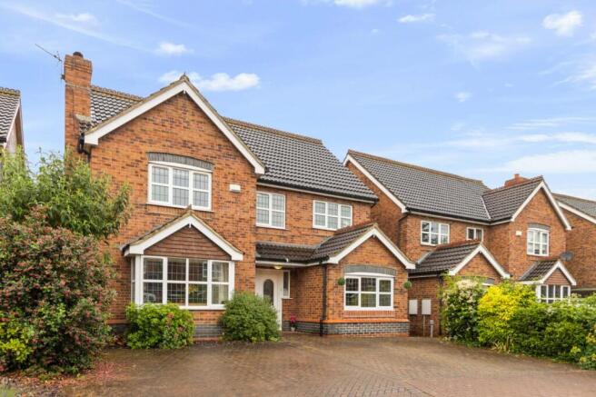 6-bed detached on Burgon Crescent, Winterton, DN15, £360,000
