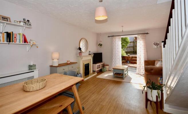 Spacious sitting/dining room