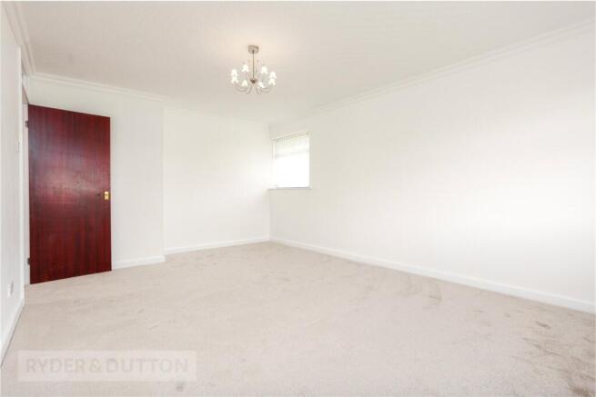 3 bed Bungalow for sale Image 11