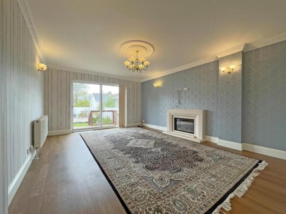 Longfield Villas 9 - Lounge Front...jpg