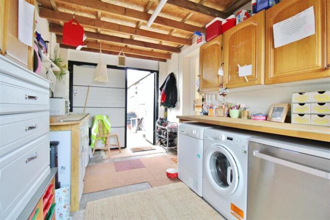 Utility/Garage
