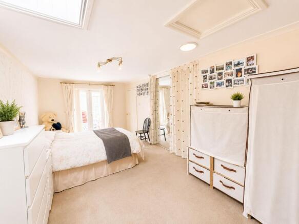 2 bed Bungalow for sale Image 10