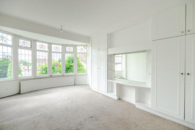 5 bed Semi-Detached for sale Image 11
