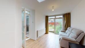 11b, Audley Road, Hendon, London NW4 3EX