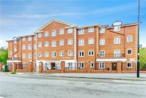 3, 91 103 Bourne Court, Croydon Road, Caterham CR3 6AZ