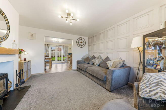 3 bed Semi-Detached for sale Image 8