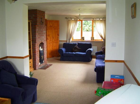 Sitting/dining room
