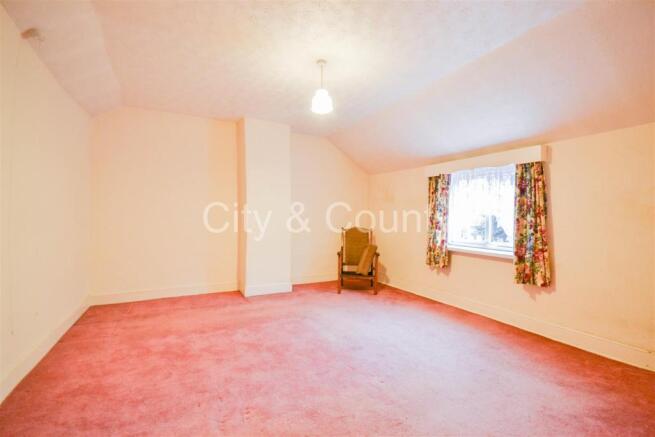Bedroom One.jpg