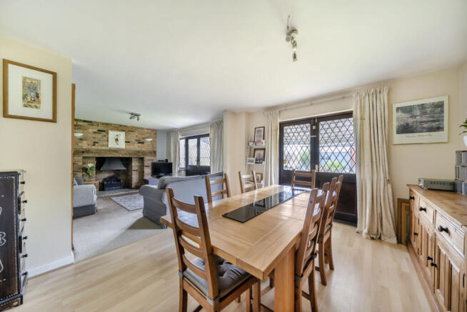 10-6818c58096853-...