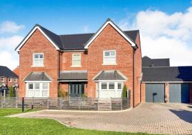 14, Maple Drive, Chichester PO20 8FQ