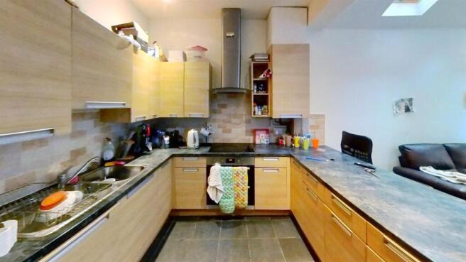 196-Tiverton-Road-Ki