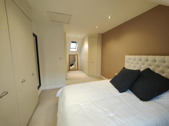 3 bed Terraced for sale Image 7