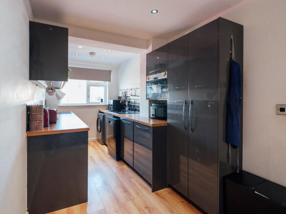 Kitchen / Breakfast Room